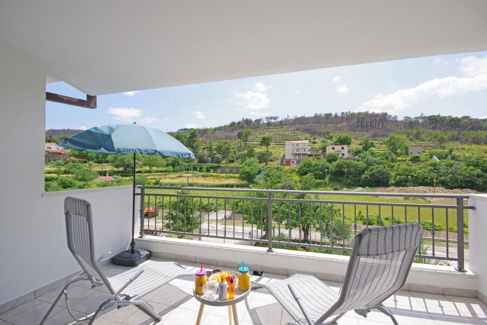 Natural landscape, Balcony/Terrace, Mountain view