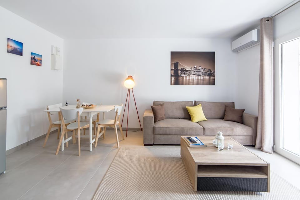 Le Valescure House in Saint-Raphael