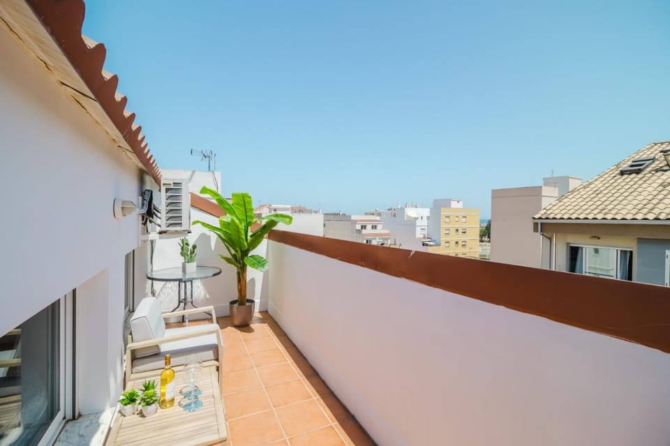 Chillout Grau de Gandia- attico para 6 personas invitamos familias y jovenes, dos banos VT-44956-V Apartment in Gandia