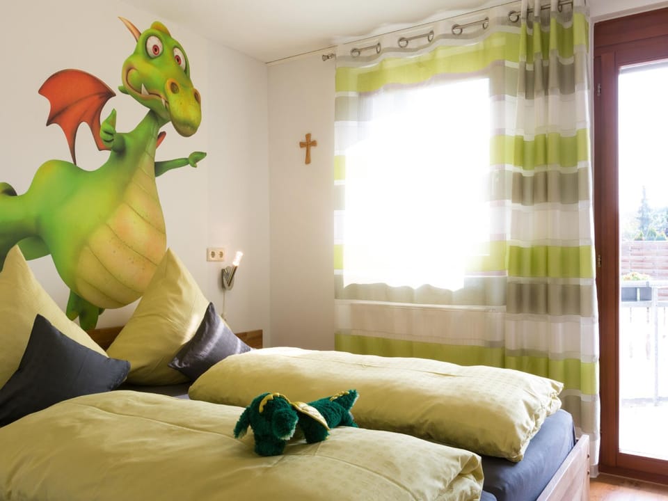 Bed, Photo of the whole room