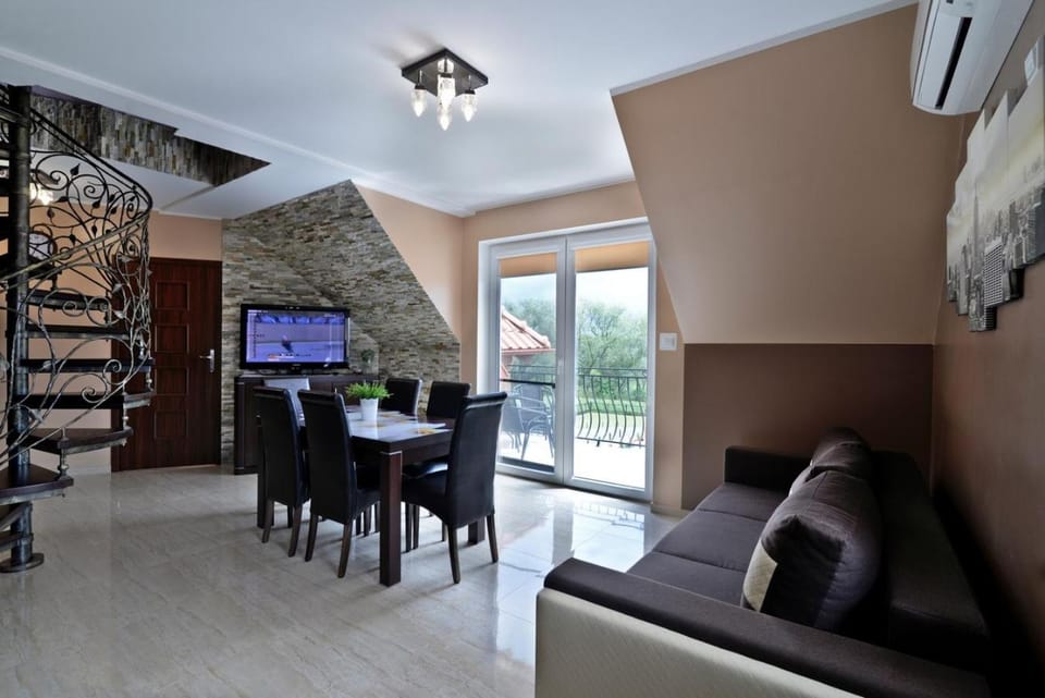APARTAMENT PIOTR i PAWEŁ 8 os KRYNICA MORSKA DELUXE 2 poziomy Apartment in Pomeranian Voivodeship