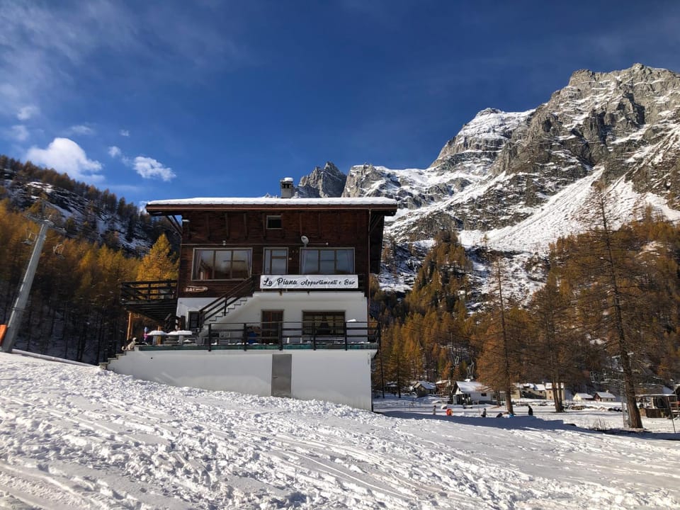 Property building, Winter