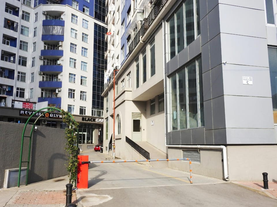Property building, Facade/entrance
