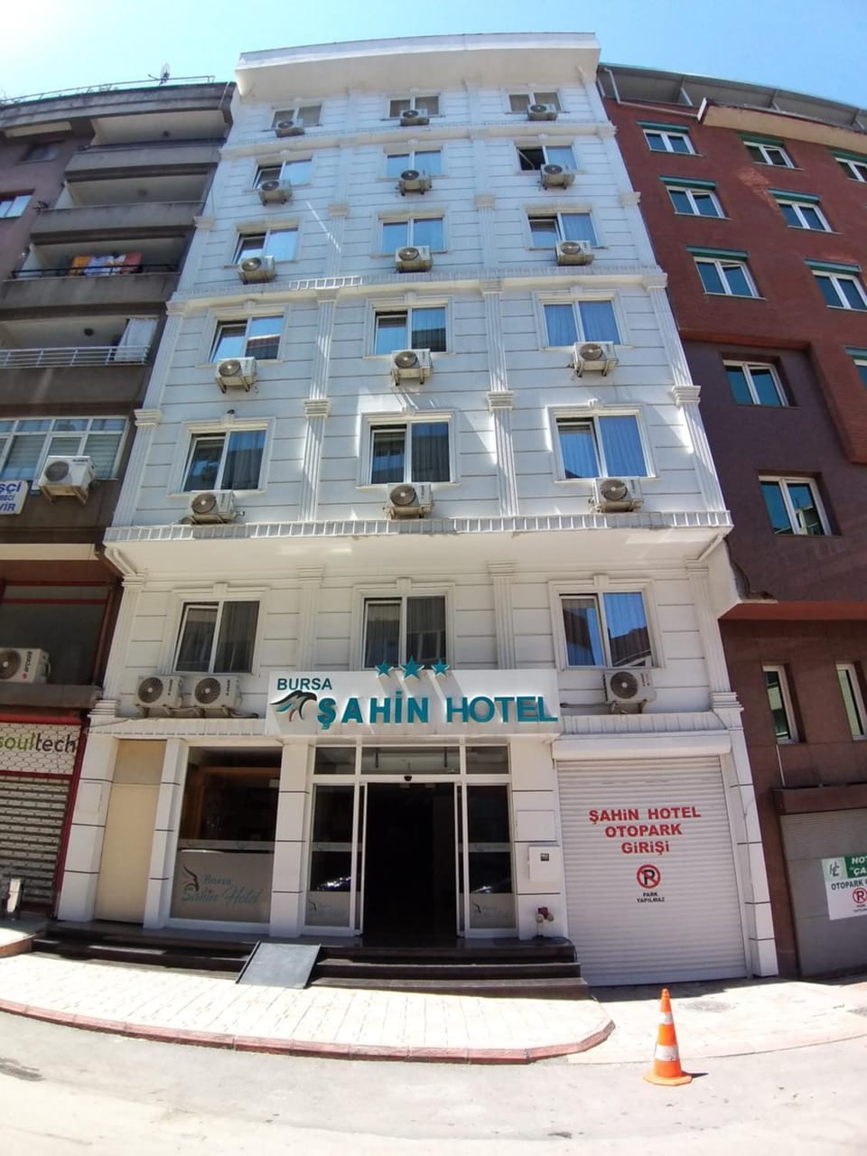 Property building, Day