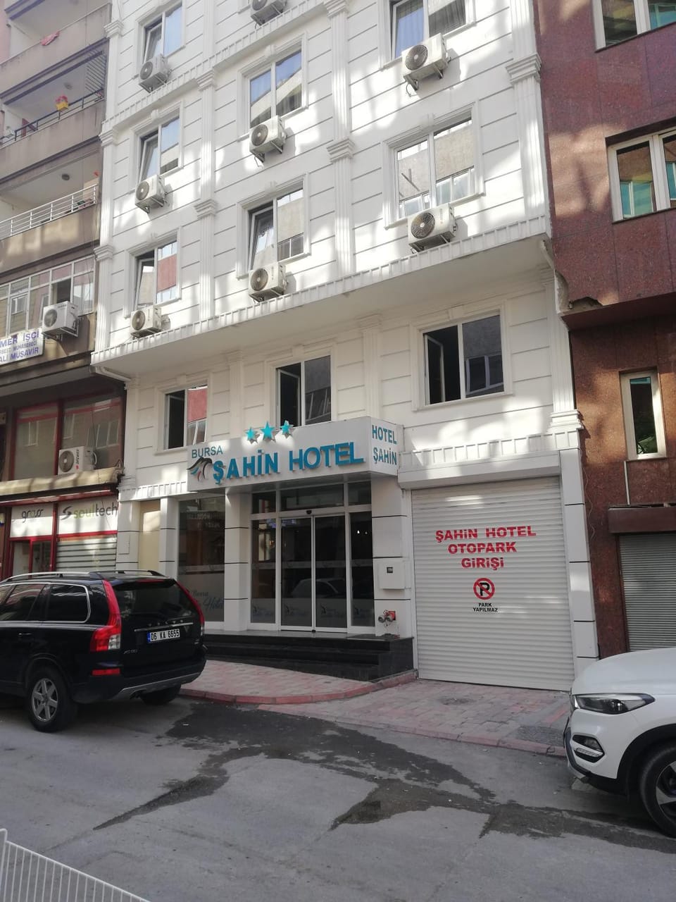 Facade/entrance, Day
