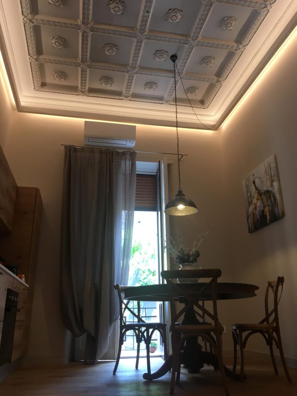 Decorative detail, Dining area