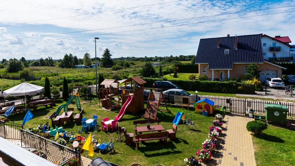 BBQ facilities, Children play ground