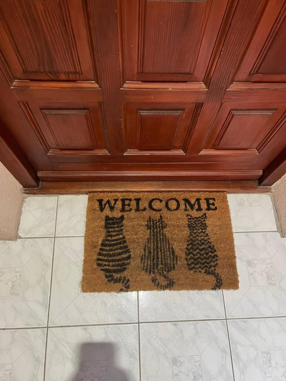 Facade/entrance, Text overlay