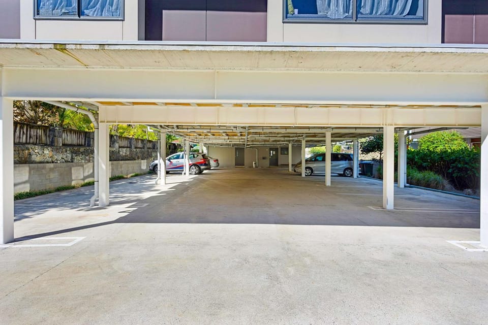 Property building, On site