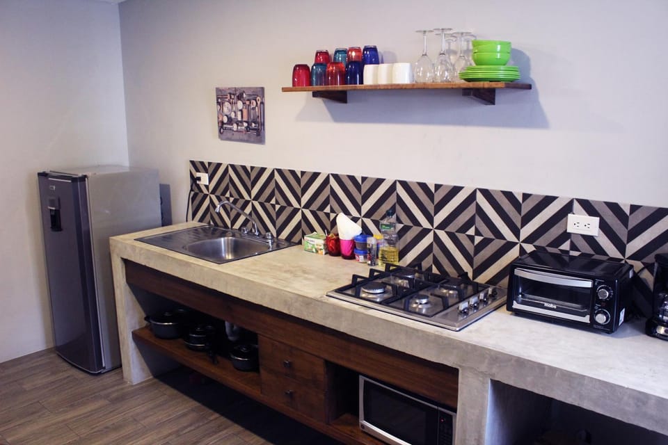 Coffee/tea facilities, Kitchen or kitchenette