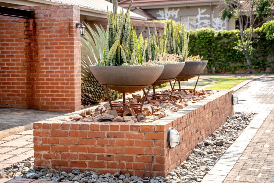 Klip en Kristal Guest House Bed and Breakfast in North West, South Africa