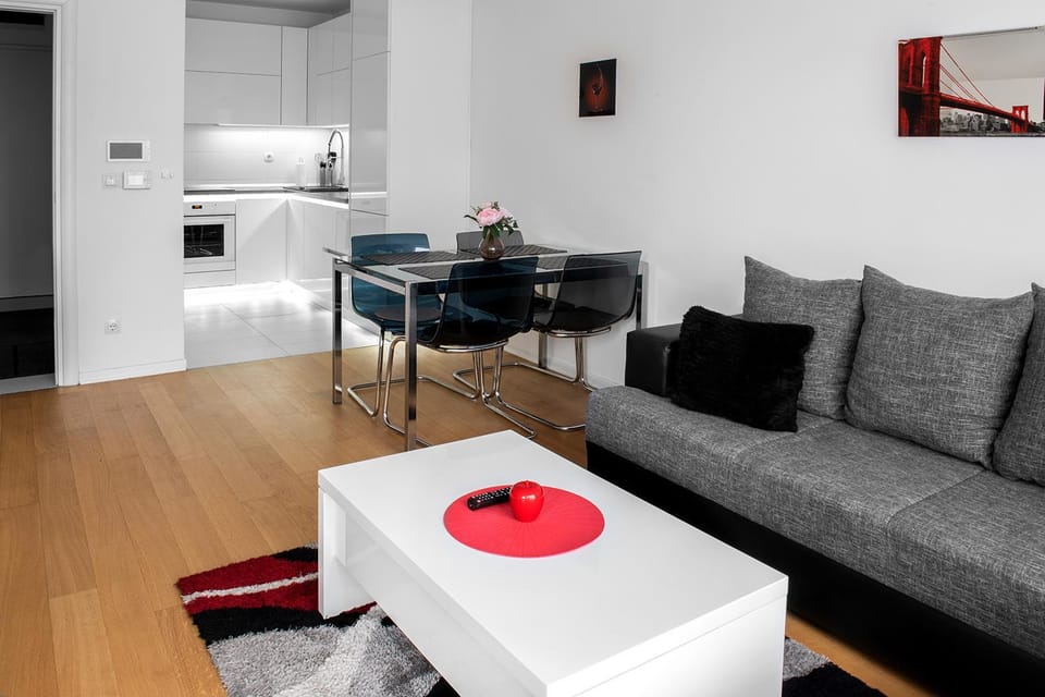 Kitchen or kitchenette, Living room, Seating area, Dining area, stove