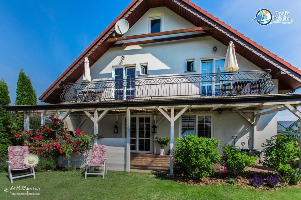 Property building, Garden