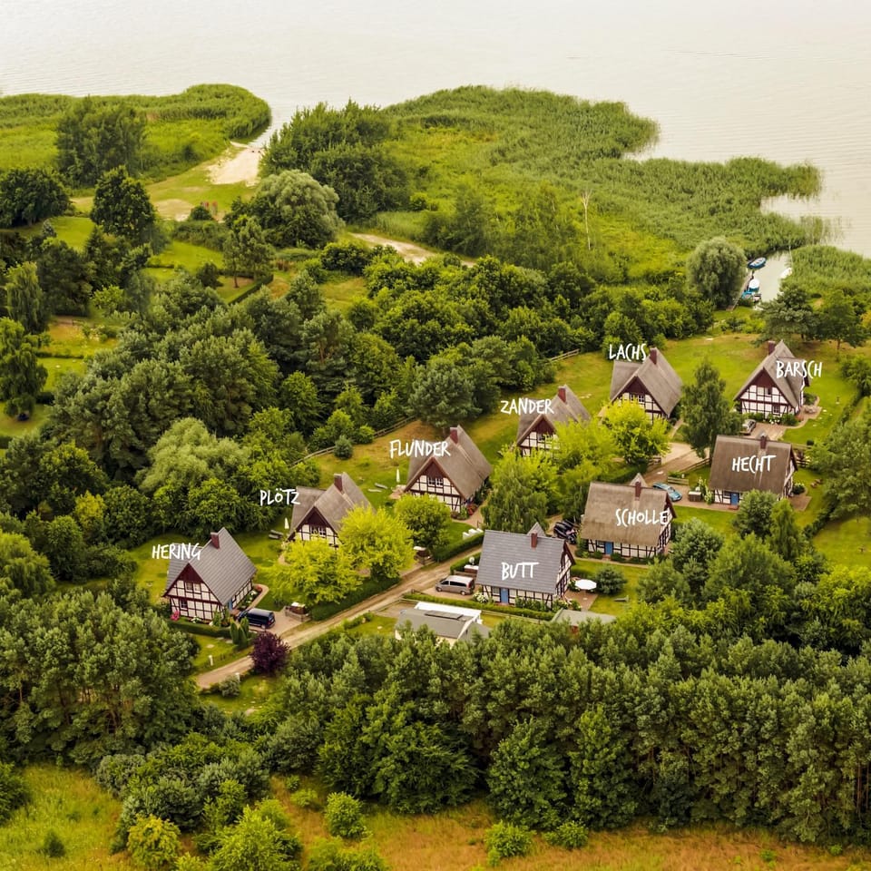Property building, Beach, Area and facilities