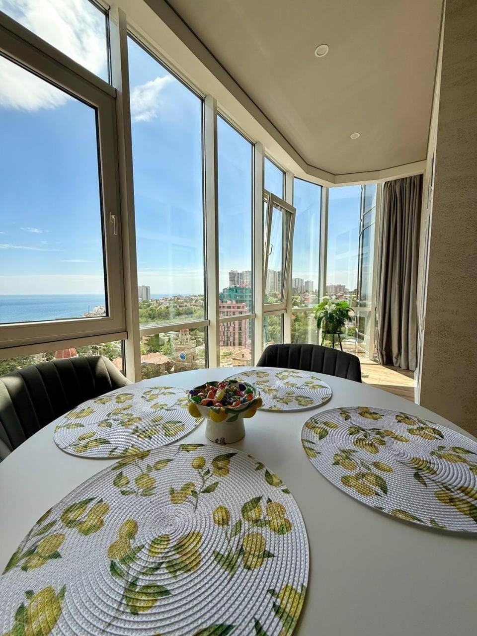 Dining area, Sea view