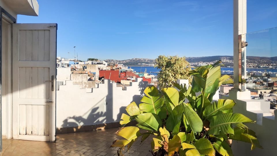 View (from property/room), Balcony/Terrace, City view, Sea view