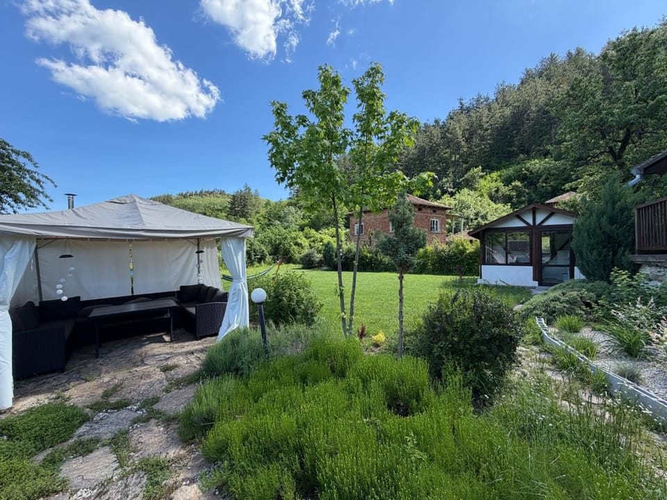 Smart and Cozy Nature House Nature lodge in Bulgaria