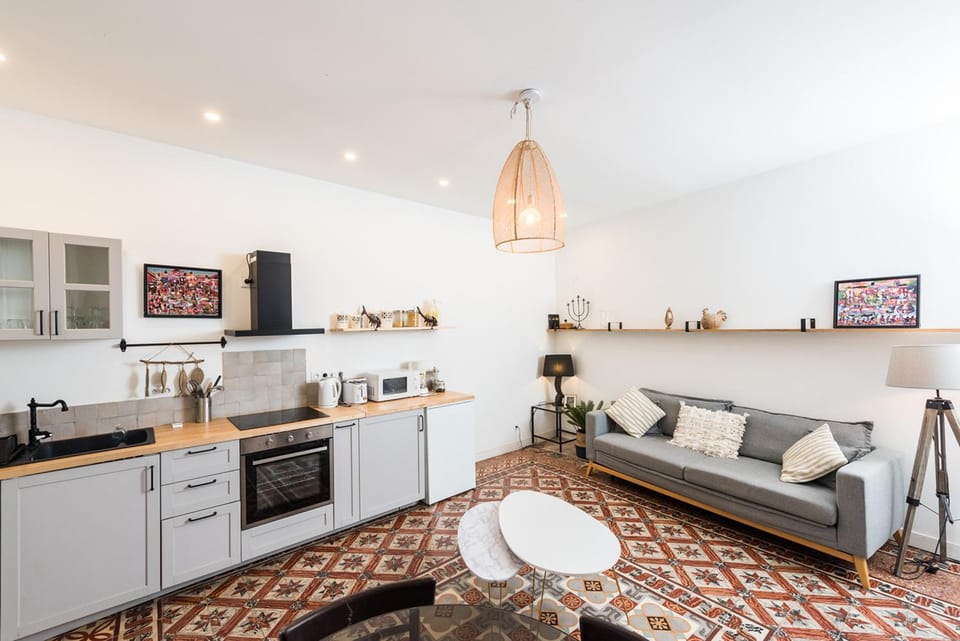 Kitchen or kitchenette, Living room, Dining area