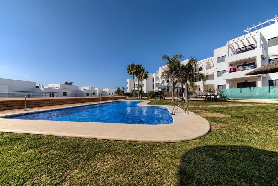 Garden, Swimming pool
