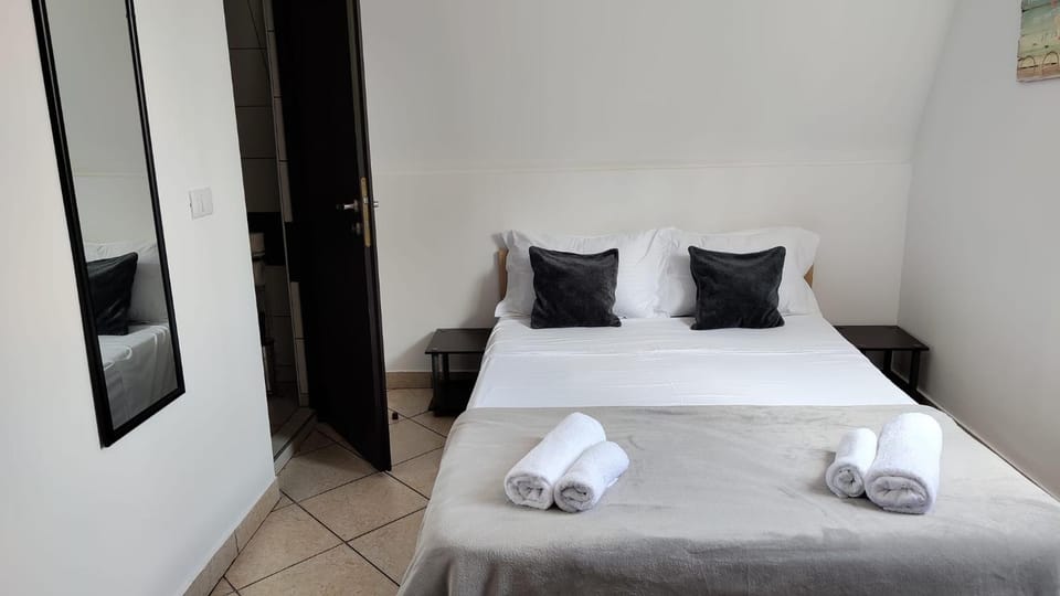 Vila Mirela Costinesti Bed and Breakfast in Constanța County