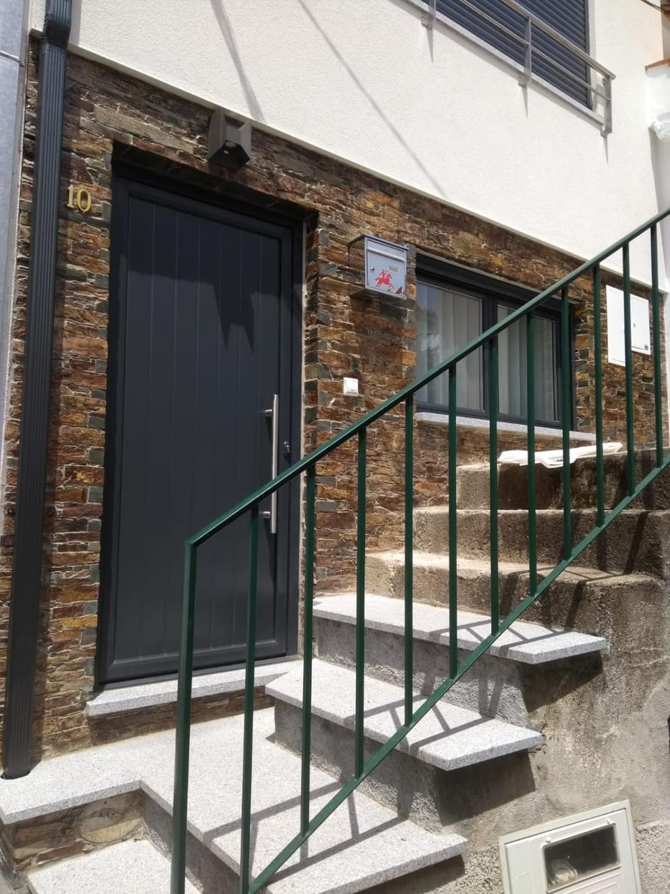 Facade/entrance