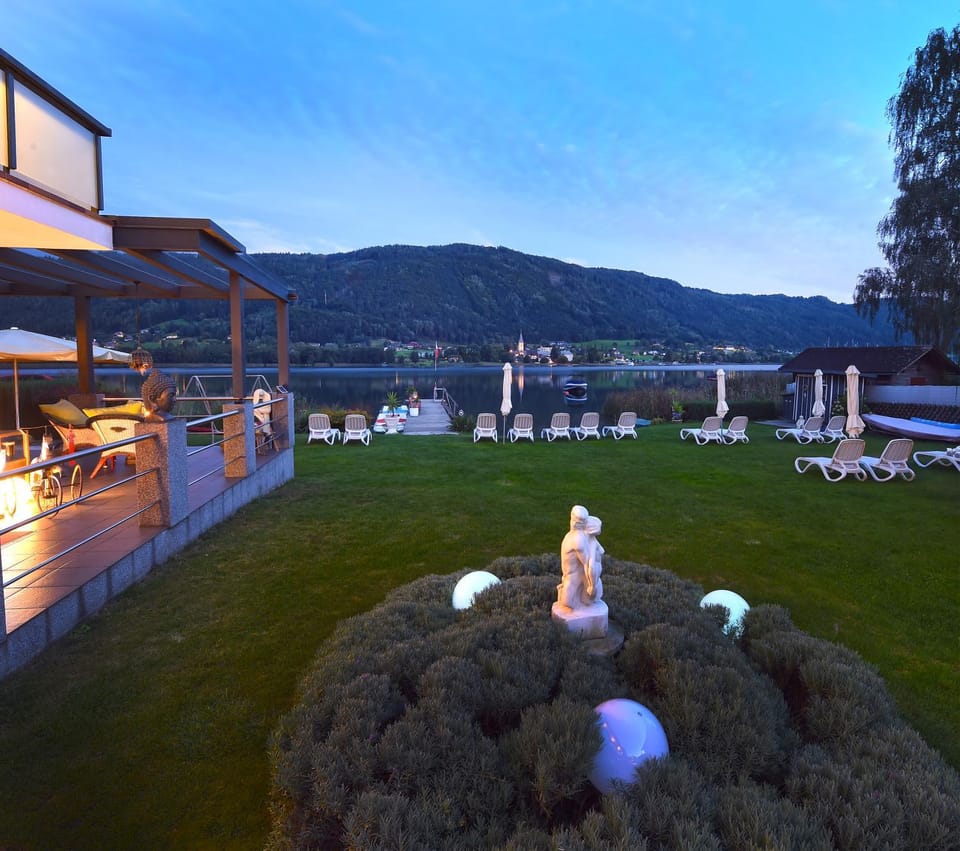Garden, Garden, Garden view, Lake view