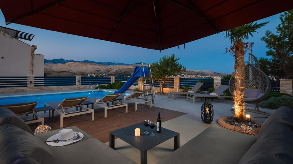 Villa Emma Pag Villa in Zadar County