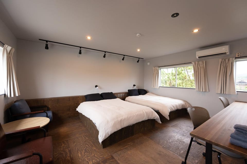 Bed, Photo of the whole room