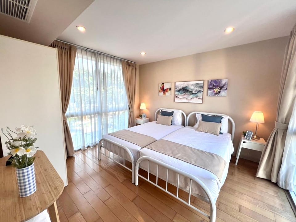 Garden, Bedroom