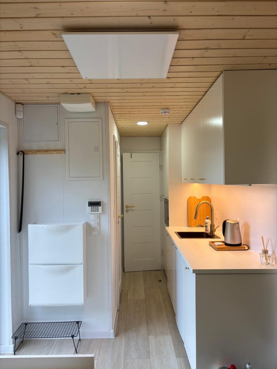 Kitchen or kitchenette, Breakfast, oven