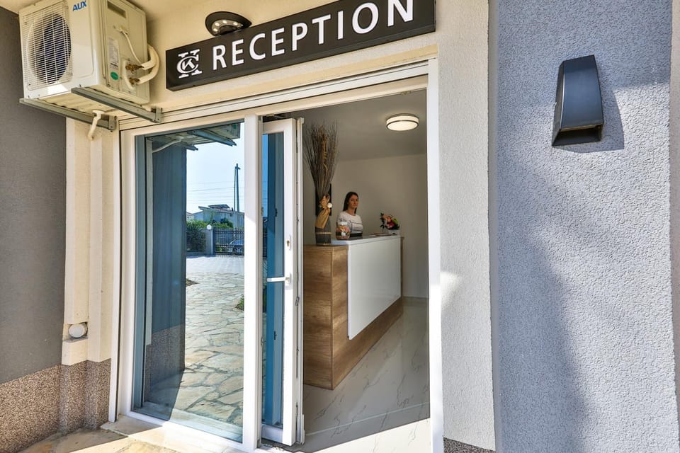 Zara apartmani Sutomore Apartment hotel in Montenegro