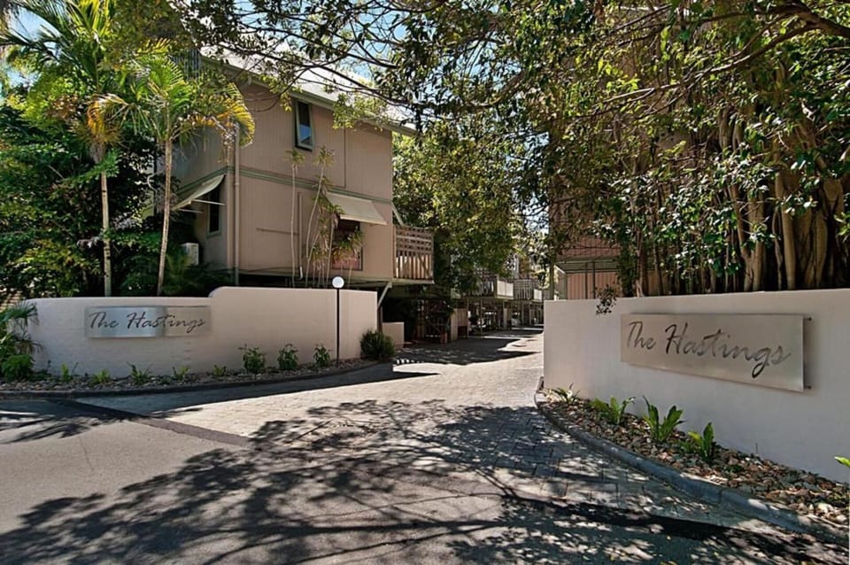 Property building, Street view