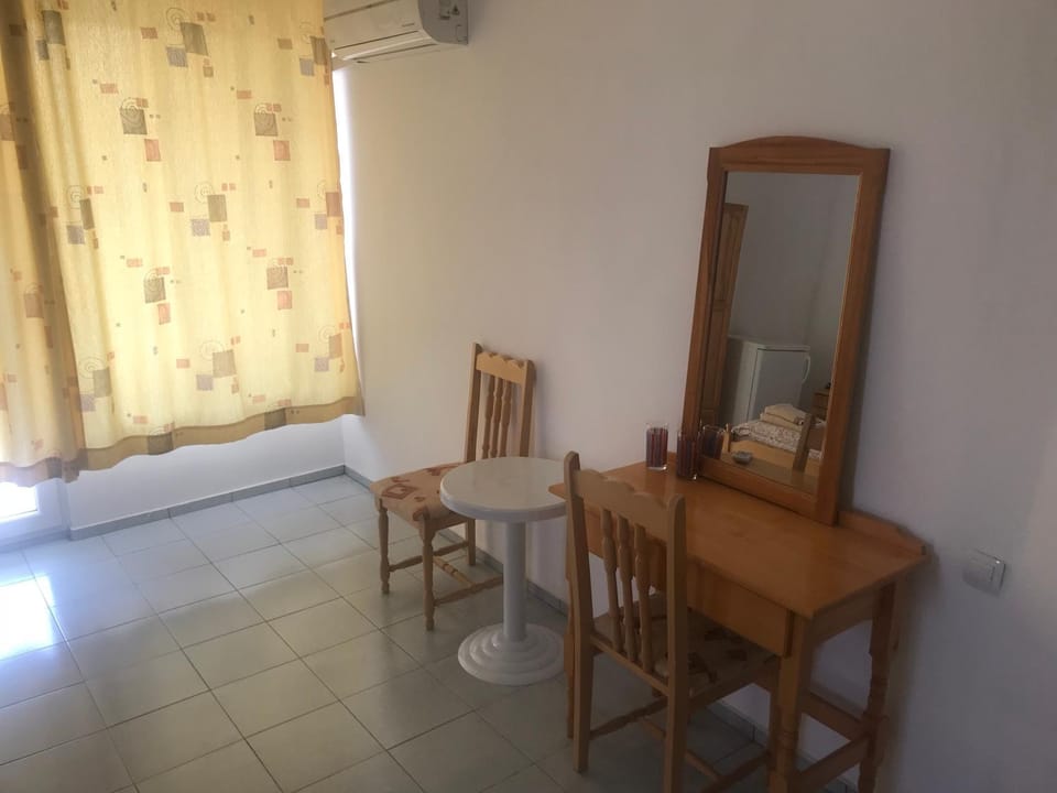 Guesthouse in Chernomorets next to Gradina and Sozopol Bed and Breakfast in Burgas Province