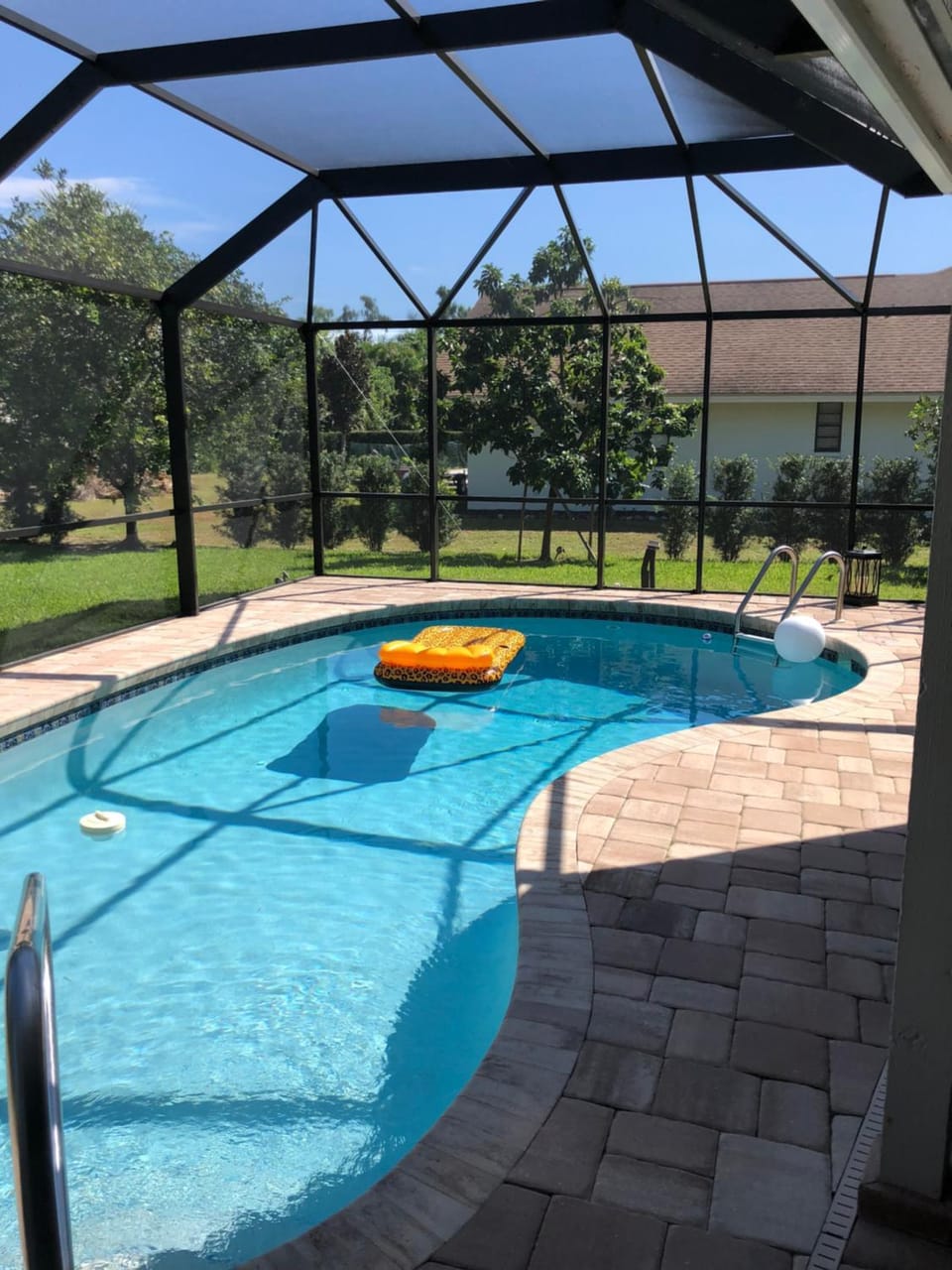 Property building, Communal lounge/ TV room, BBQ facilities, Garden, Balcony/Terrace, Food and drinks, Food, Garden view, Pool view, Swimming pool, Alcoholic drinks, Non alcoholic drinks, Family