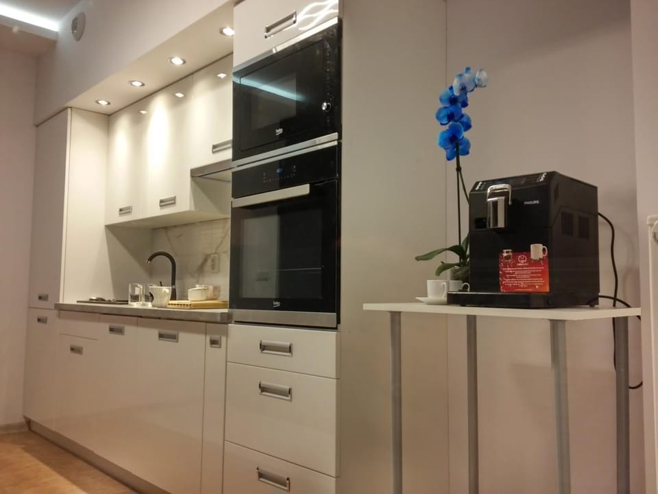 Coffee/tea facilities, Kitchen or kitchenette, Communal kitchen