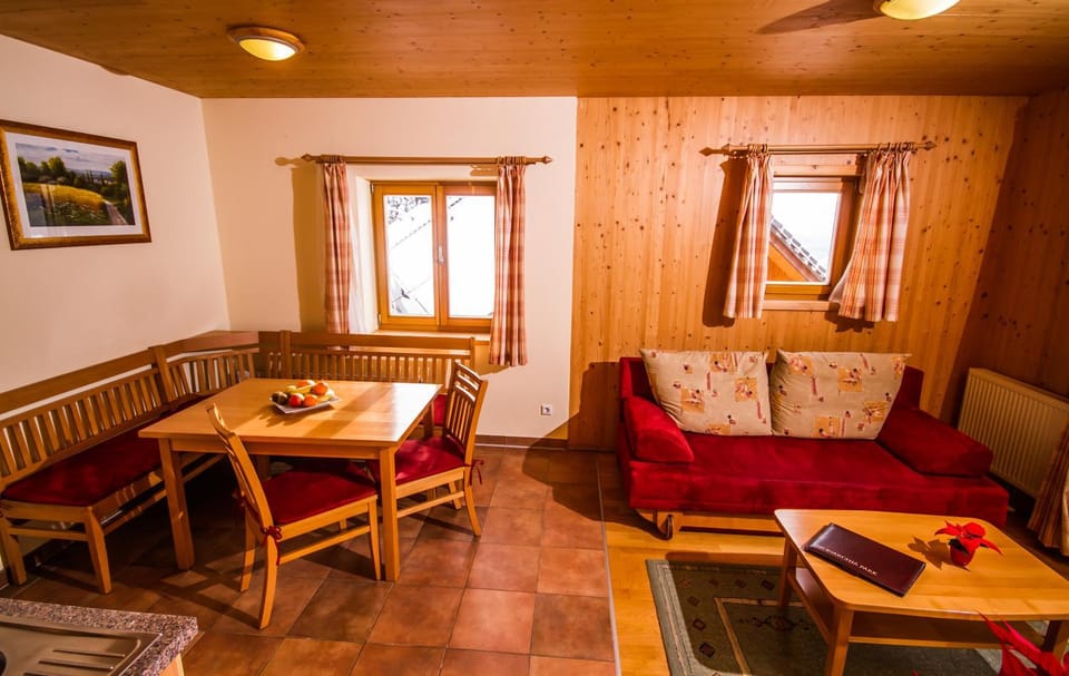Living room, Living room, Seating area, Dining area