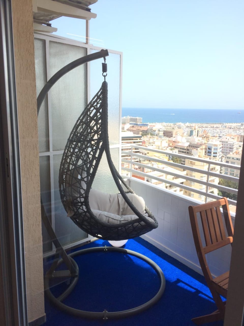 Balcony/Terrace, Area and facilities