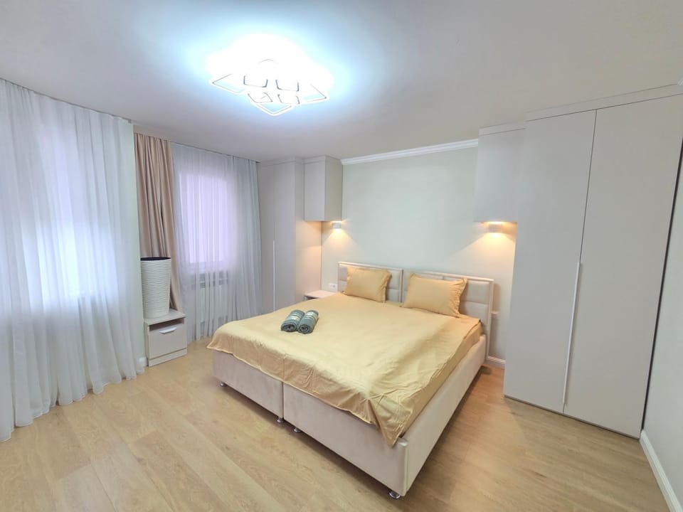 Rent Lux Apartment in Chisinau Apartment in Chișinău