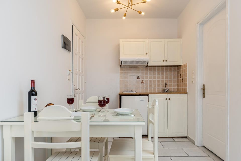 Golden Silence Studios Apartment in Agios Prokopios