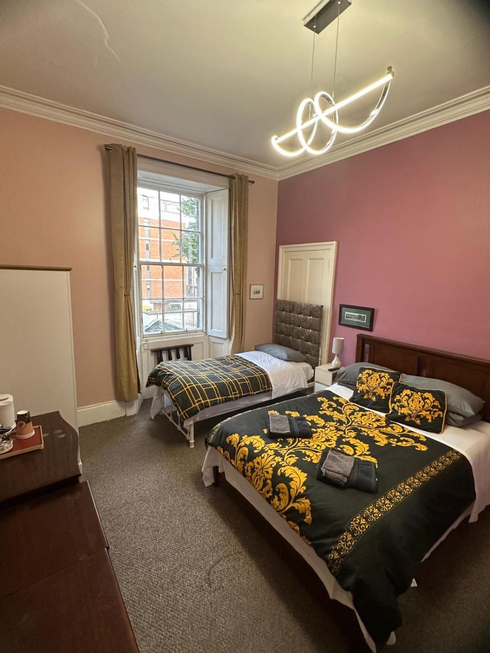 IVY- Braveheart Guest House Bed and Breakfast in Edinburgh
