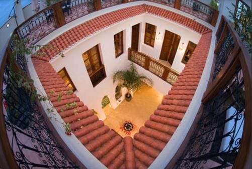 Facade/entrance, Balcony/Terrace