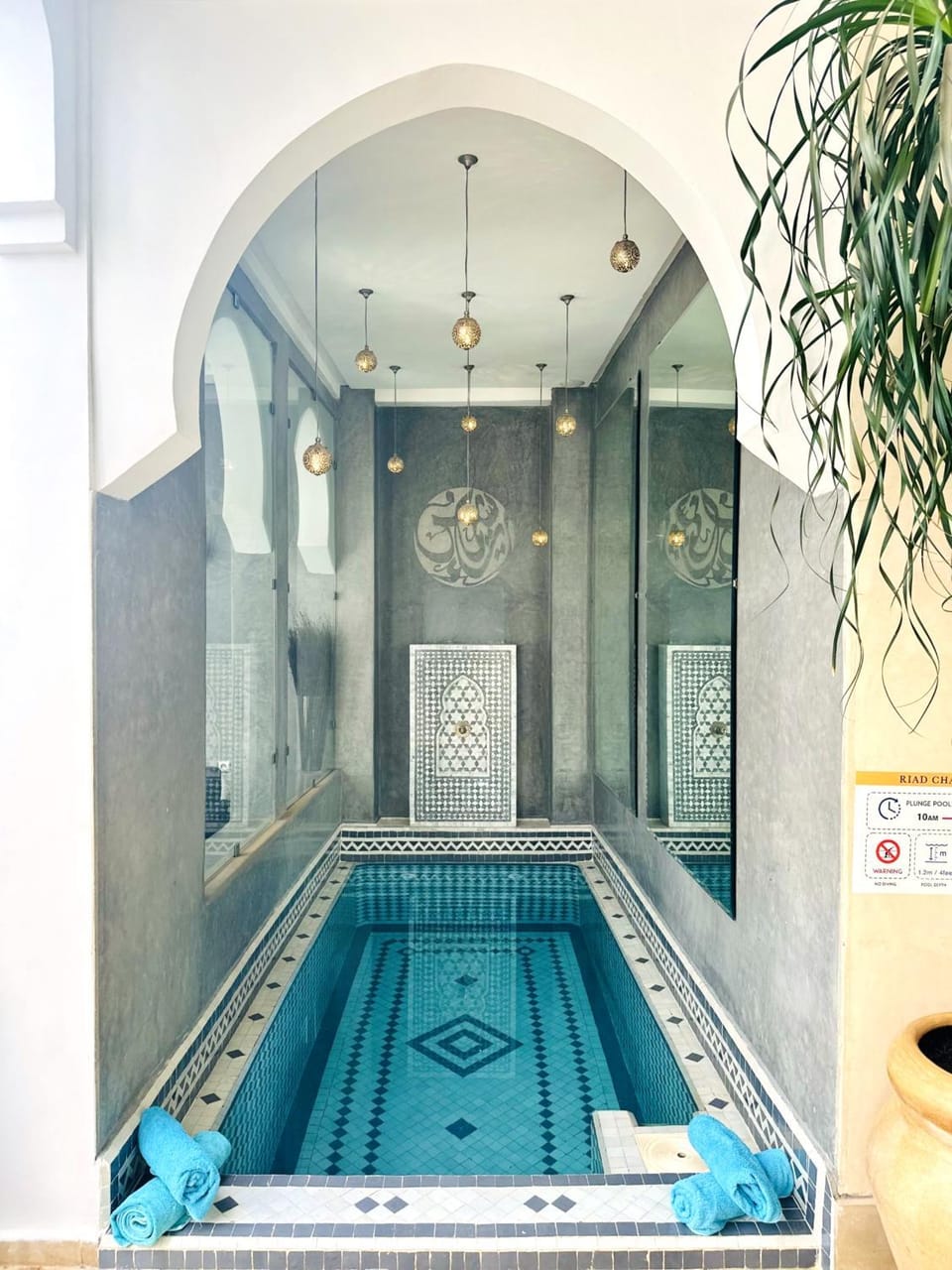 Swimming pool
