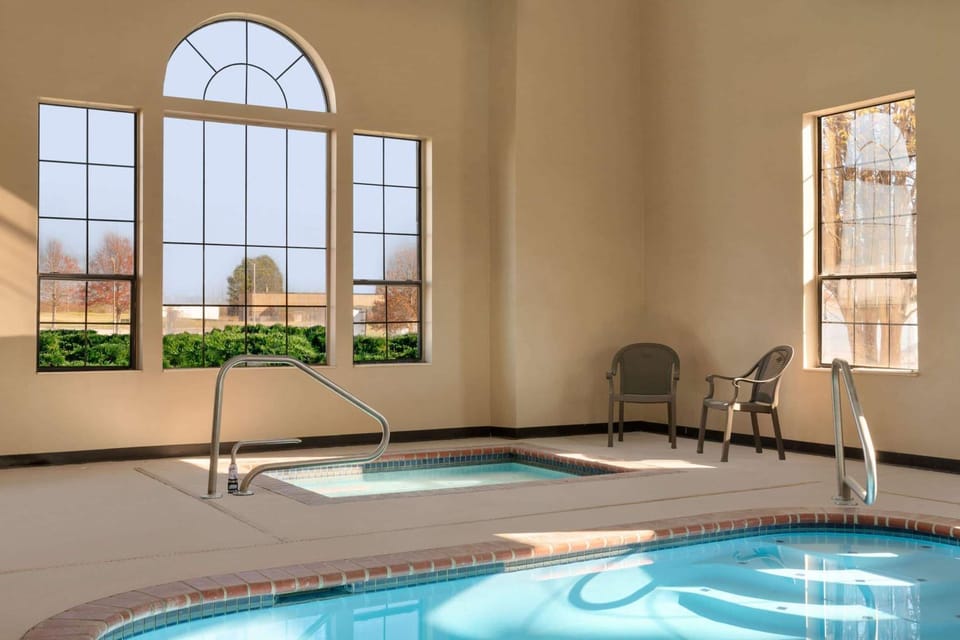 On site, Pool view, Swimming pool