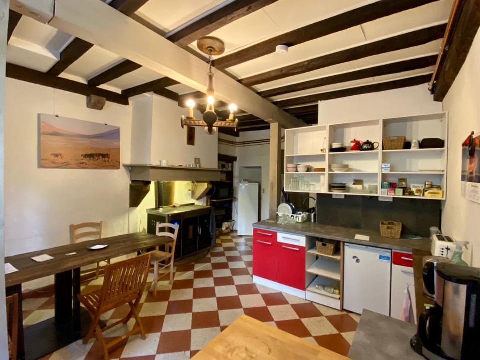 Gite de la Porte Saint Jacques: a hostel for pilgrims Hostel in French Basque Country