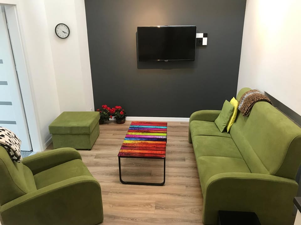Communal lounge/ TV room, TV and multimedia