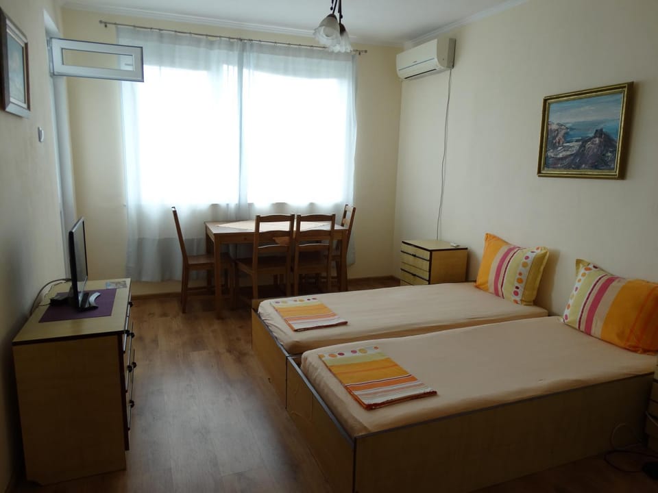 Дом Христови Bed and Breakfast in Burgas Province