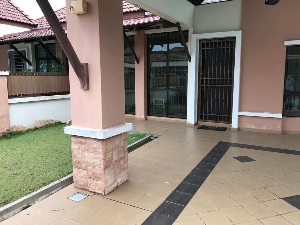 Property building, Facade/entrance, Other, Decorative detail