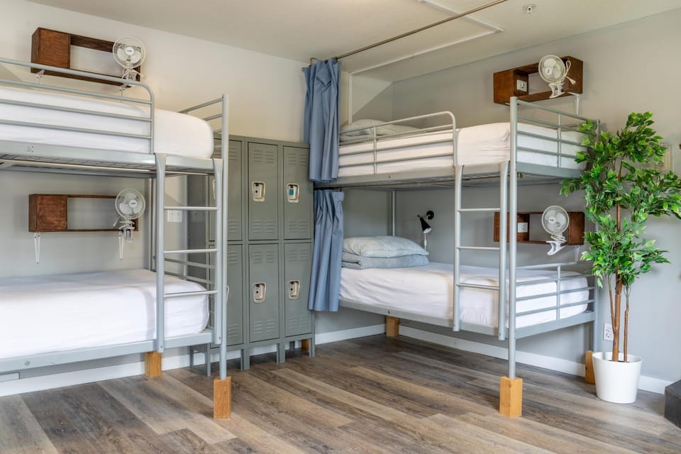 bunk bed