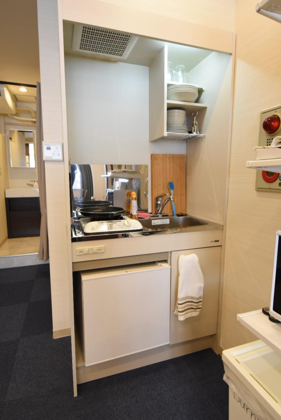Kitchen or kitchenette