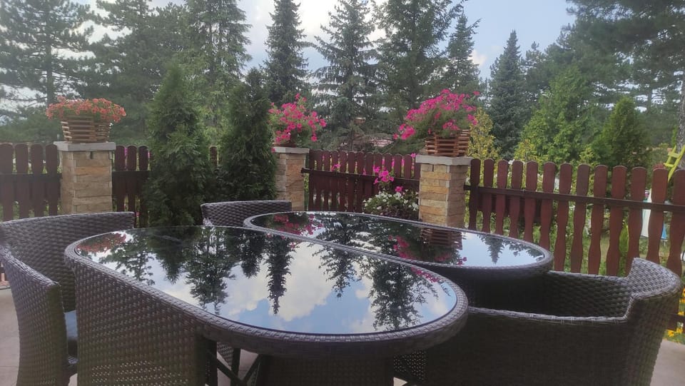Day, View (from property/room), Balcony/Terrace, Garden view